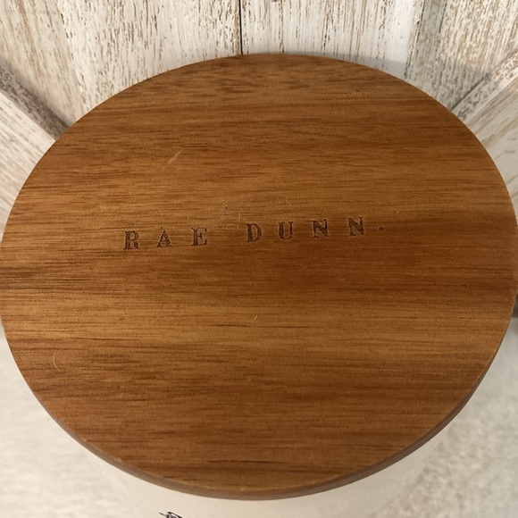 Rae Dunn Queen Bee Crown Canister with Wooden Lid - Picture 2 of 7